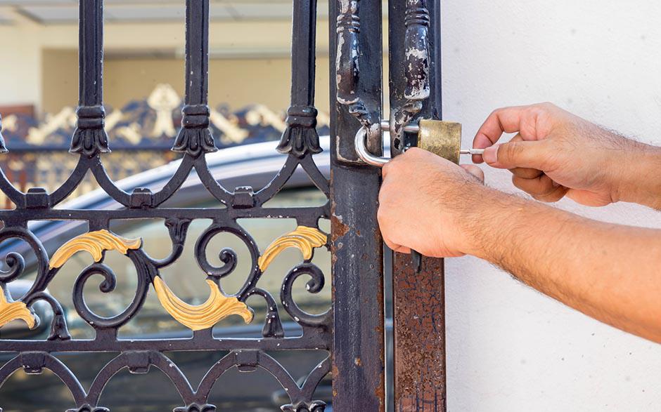 combien coute un serrurier pour ouvrir une porte Saint-Germain-en-Laye